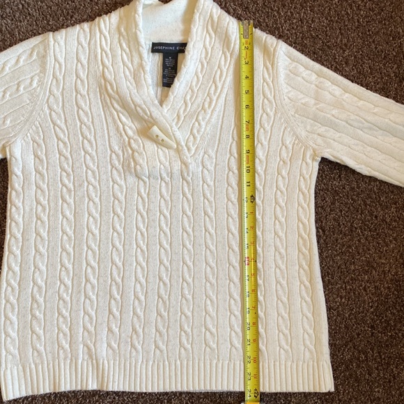 Josephine Chaus V-neck sweater comfy winter white size medium - Picture 8 of 8